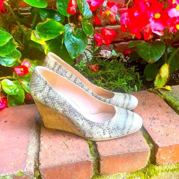 Stuart Weitzman Shoes - NEW Stuart Weitzman Snake Embossed Leather Wedges